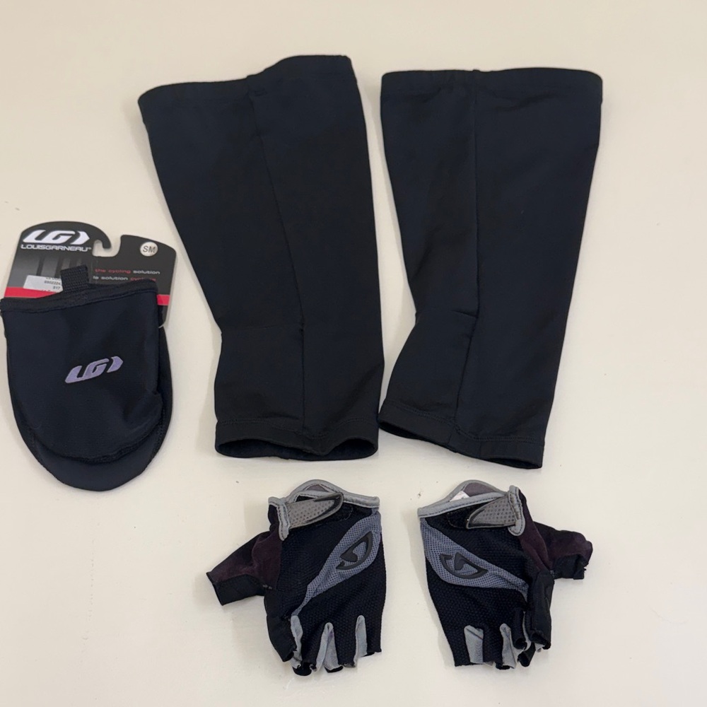 Louis Garneau Black Cycling Cleat covers, Giro Gloves, Headbands and leg Warmers